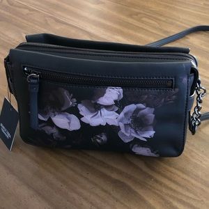 Simply Vera Vera Wang Sintra Crossbody Bag